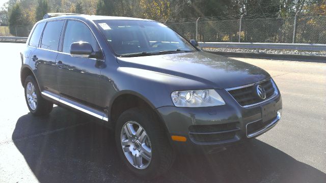 2004 Volkswagen Touareg SE-R