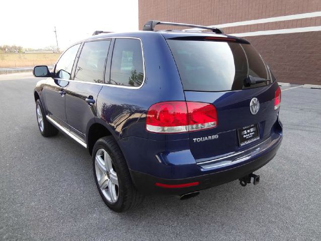 2004 Volkswagen Touareg SE-R