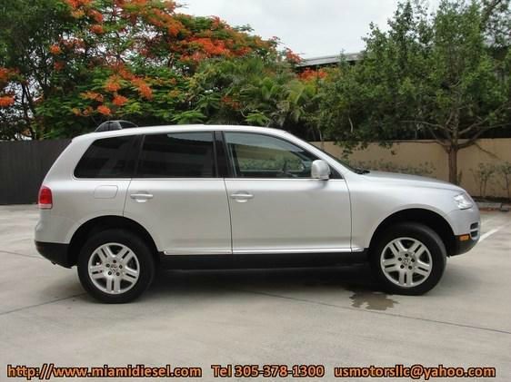 2004 Volkswagen Touareg Red Line