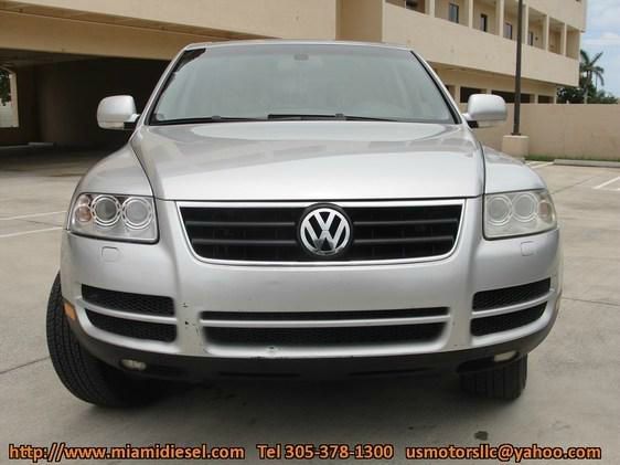 2004 Volkswagen Touareg Red Line