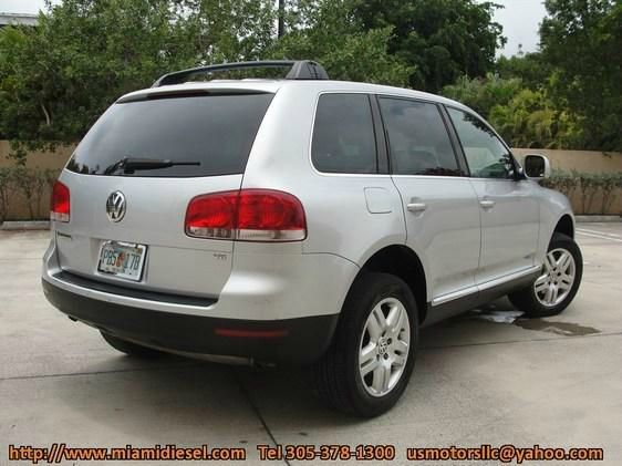 2004 Volkswagen Touareg Red Line