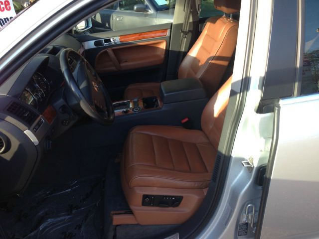 2005 Volkswagen Touareg SE-R