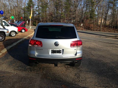 2005 Volkswagen Touareg SE-R