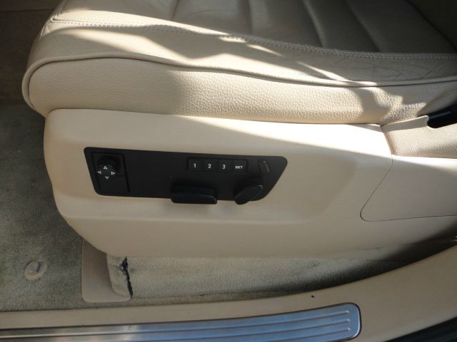 2005 Volkswagen Touareg Red Line