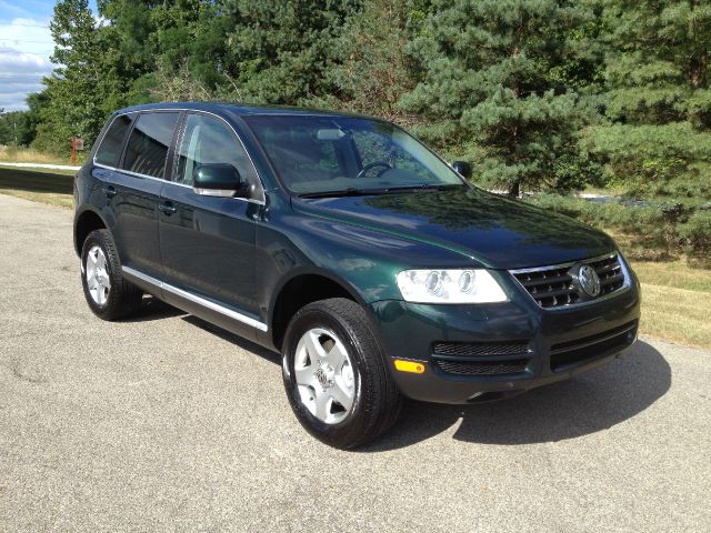 2005 Volkswagen Touareg Red Line