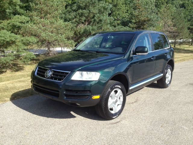 2005 Volkswagen Touareg Red Line