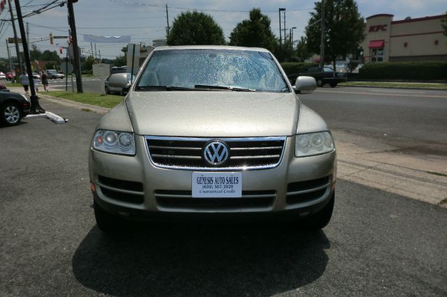 2005 Volkswagen Touareg Red Line
