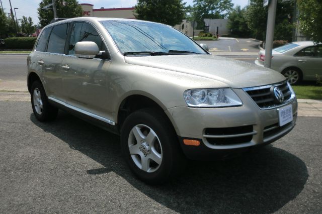2005 Volkswagen Touareg Red Line