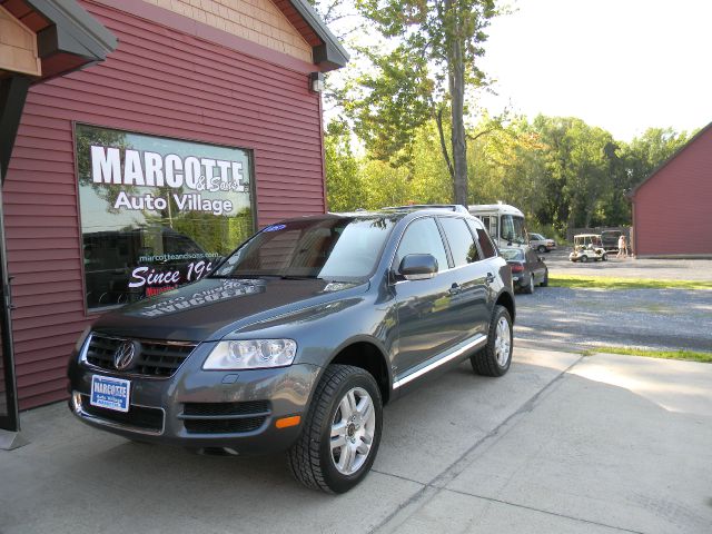 2005 Volkswagen Touareg SE-R