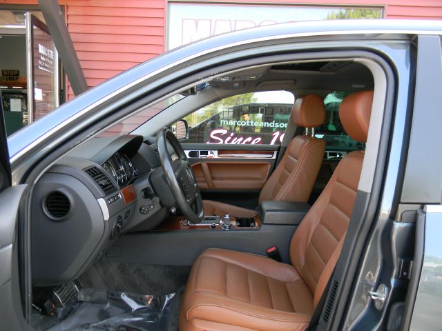 2005 Volkswagen Touareg SE-R