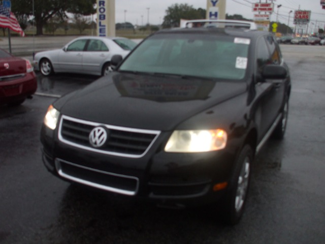 2005 Volkswagen Touareg SE-R