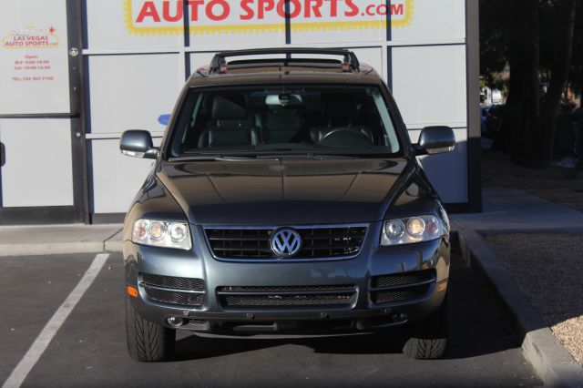 2005 Volkswagen Touareg Red Line