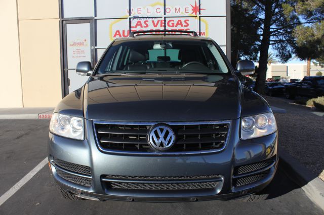 2005 Volkswagen Touareg Red Line
