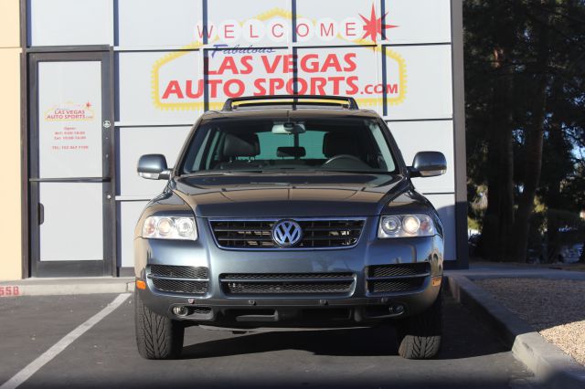 2005 Volkswagen Touareg Red Line