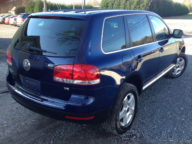 2005 Volkswagen Touareg Red Line