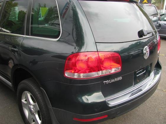 2005 Volkswagen Touareg Red Line