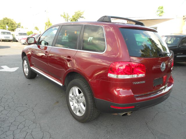 2005 Volkswagen Touareg SE-R