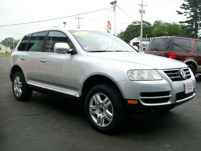 2005 Volkswagen Touareg SE-R