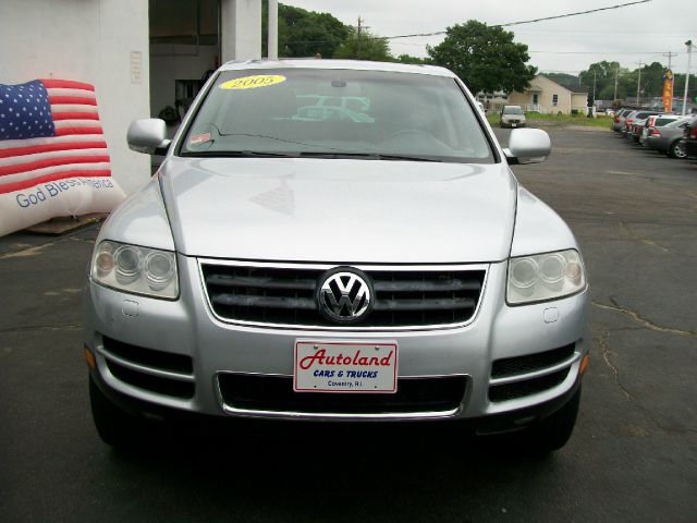 2005 Volkswagen Touareg SE-R