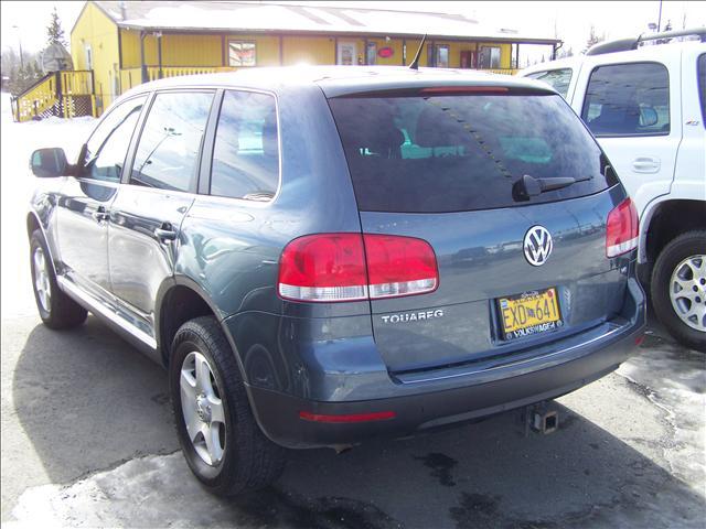 2006 Volkswagen Touareg Red Line