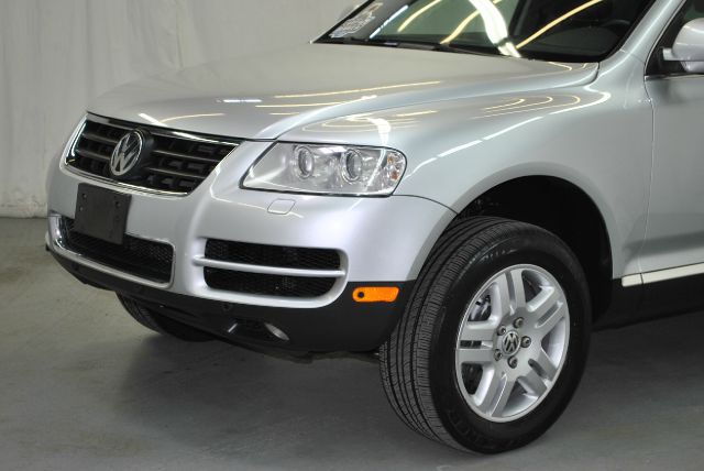 2006 Volkswagen Touareg SE-R