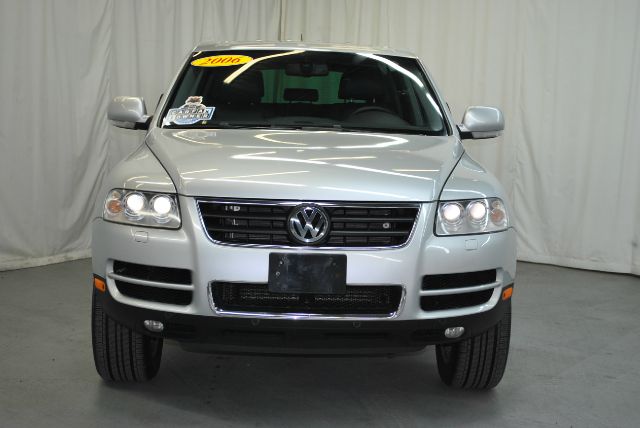 2006 Volkswagen Touareg SE-R