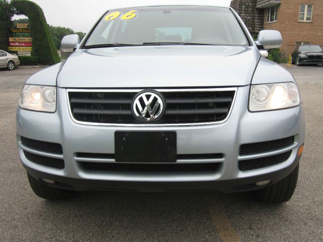2006 Volkswagen Touareg Red Line