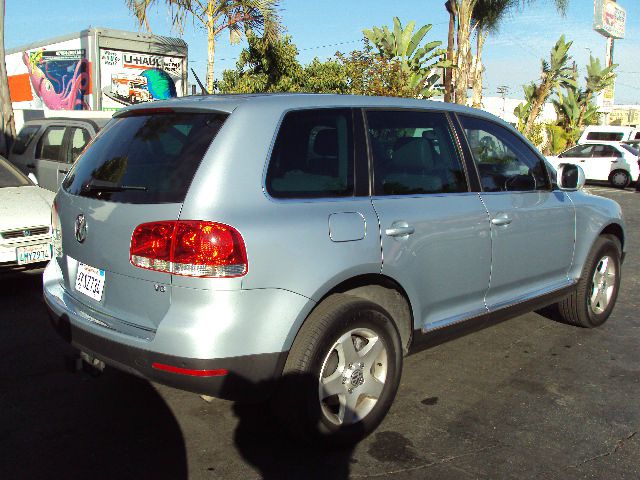 2006 Volkswagen Touareg Red Line