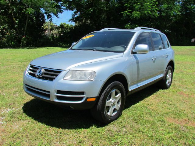 2007 Volkswagen Touareg Red Line