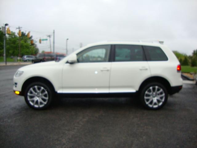 2008 Volkswagen Touareg SE-R