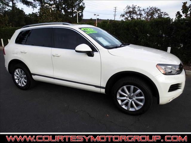 2011 Volkswagen Touareg E350 Super