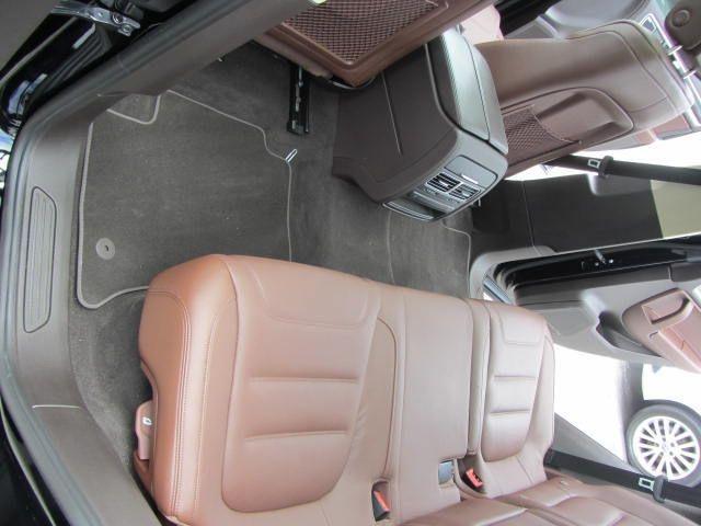 2013 Volkswagen Touareg GSX