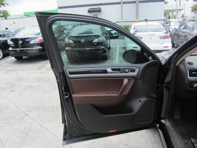 2013 Volkswagen Touareg GSX