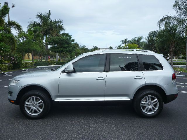 2008 Volkswagen Touareg 2 LT Leather