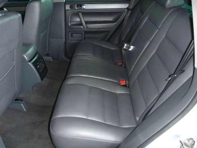 2008 Volkswagen Touareg 2 LT Leather