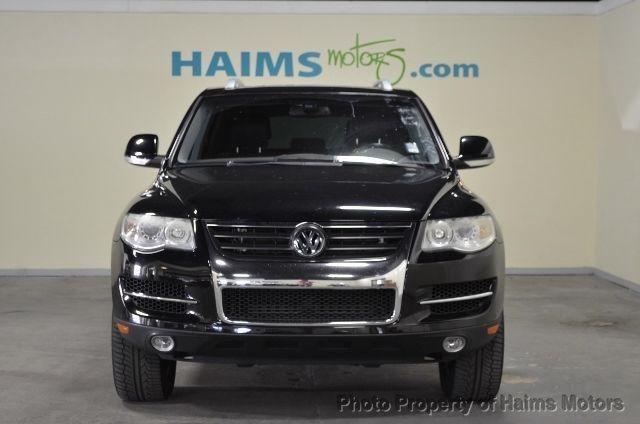 2008 Volkswagen Touareg 2 SLE Custom Truck 5-speed