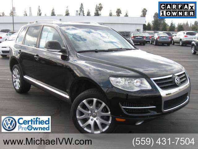2008 Volkswagen Touareg 2 Touring / AWD