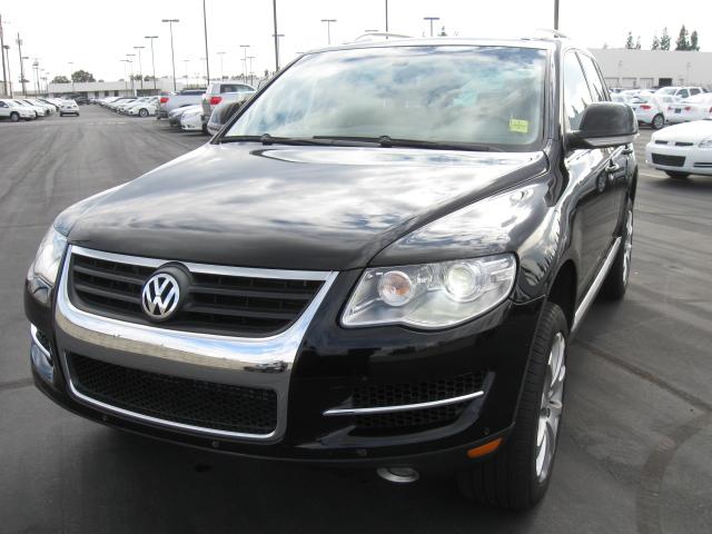 2008 Volkswagen Touareg 2 Touring / AWD