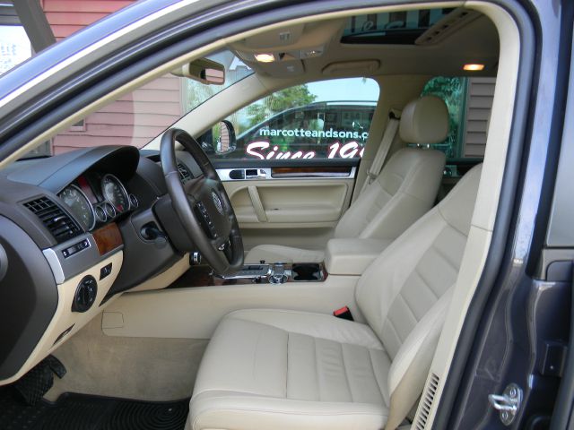 2008 Volkswagen Touareg 2 LT Leather