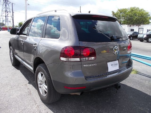 2008 Volkswagen Touareg 2 LT Leather