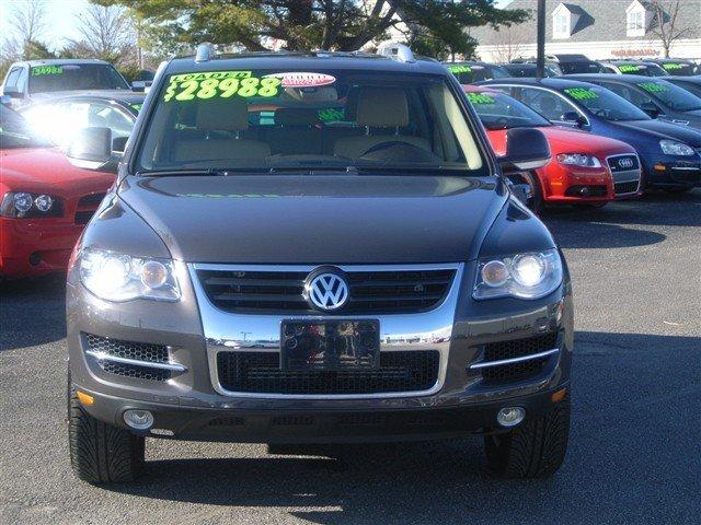 2008 Volkswagen Touareg 2 Red Line
