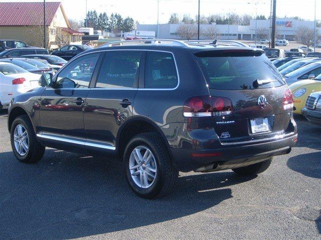 2008 Volkswagen Touareg 2 Red Line