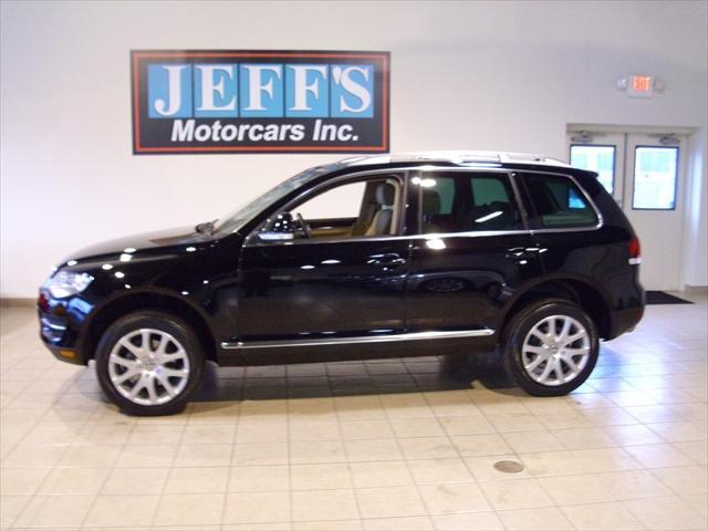 2008 Volkswagen Touareg 2 4dr Hatchback 1.8S (A4)