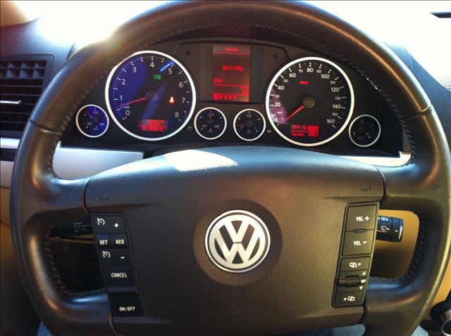 2008 Volkswagen Touareg 2 Unknown