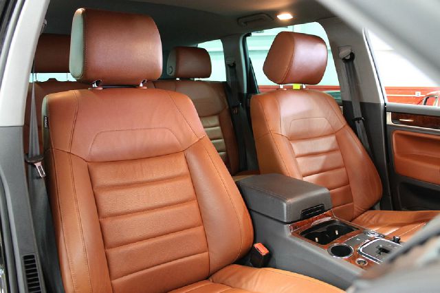 2008 Volkswagen Touareg 2 Limited 4D Utility 4WD