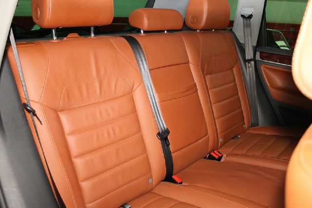 2008 Volkswagen Touareg 2 Limited 4D Utility 4WD