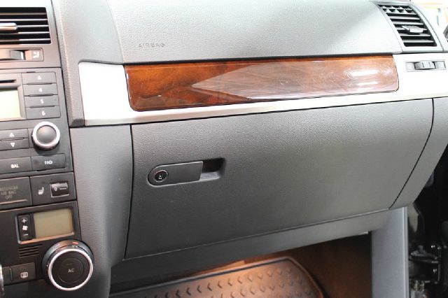 2008 Volkswagen Touareg 2 Limited 4D Utility 4WD