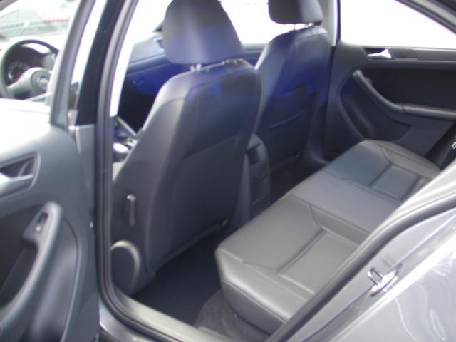 2014 Volkswagen Unspecified Vogue Tires