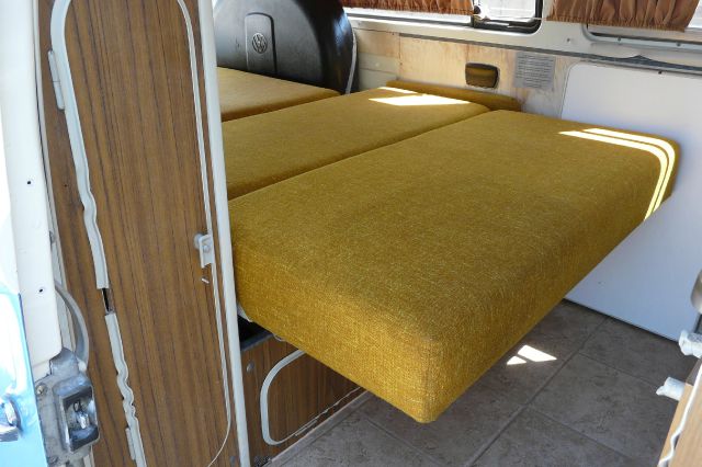 1972 Volkswagen Westfalia 4dr Sport Sdn Auto RWD