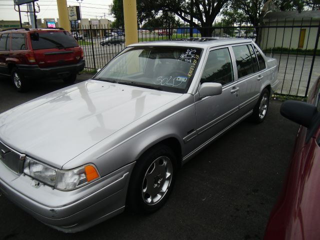 1998 Volvo 122 Unknown
